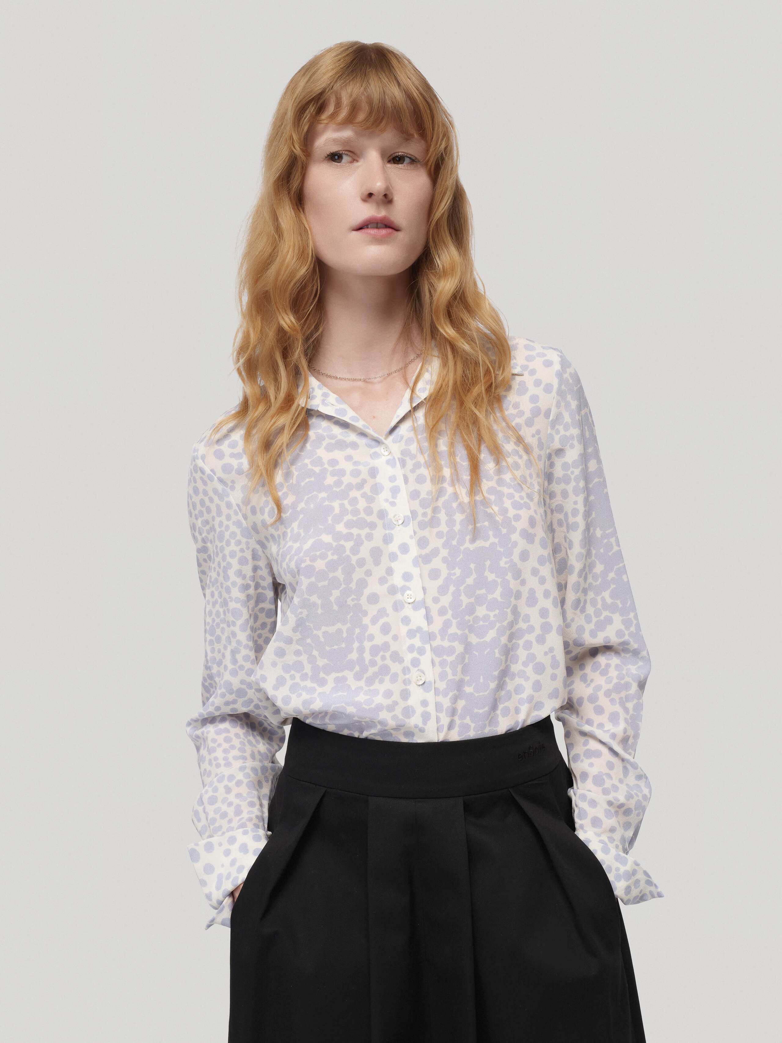 Maxi Blouse in Leo dot print light blue
