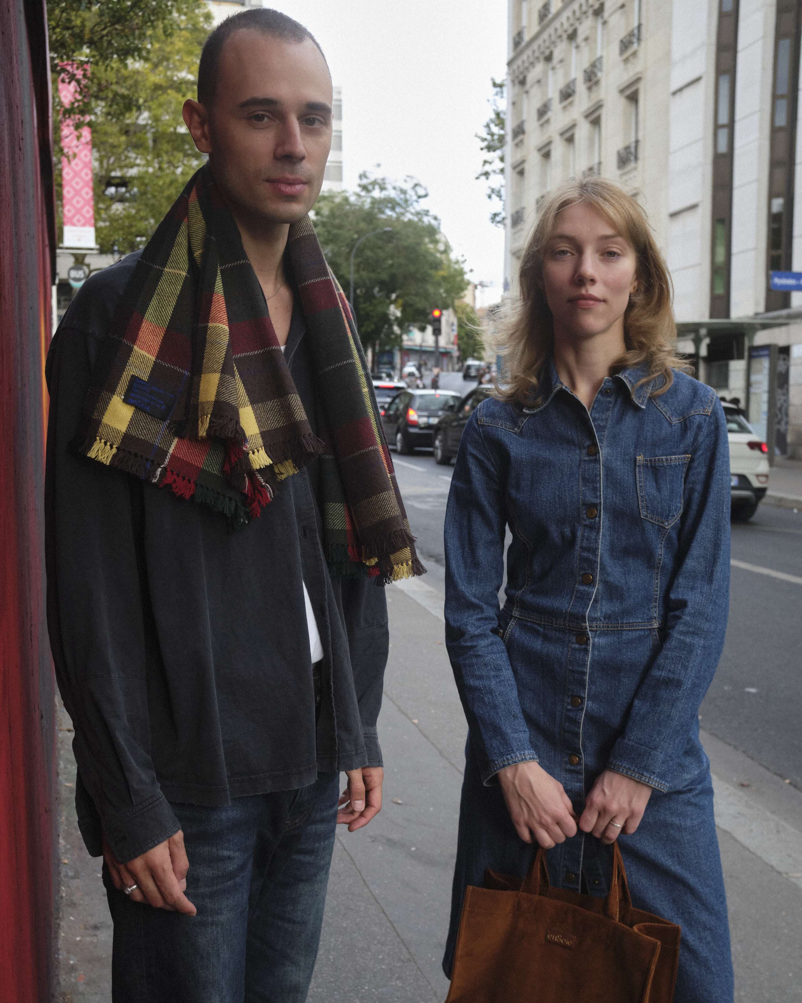 Picture of a man and a women in Paris